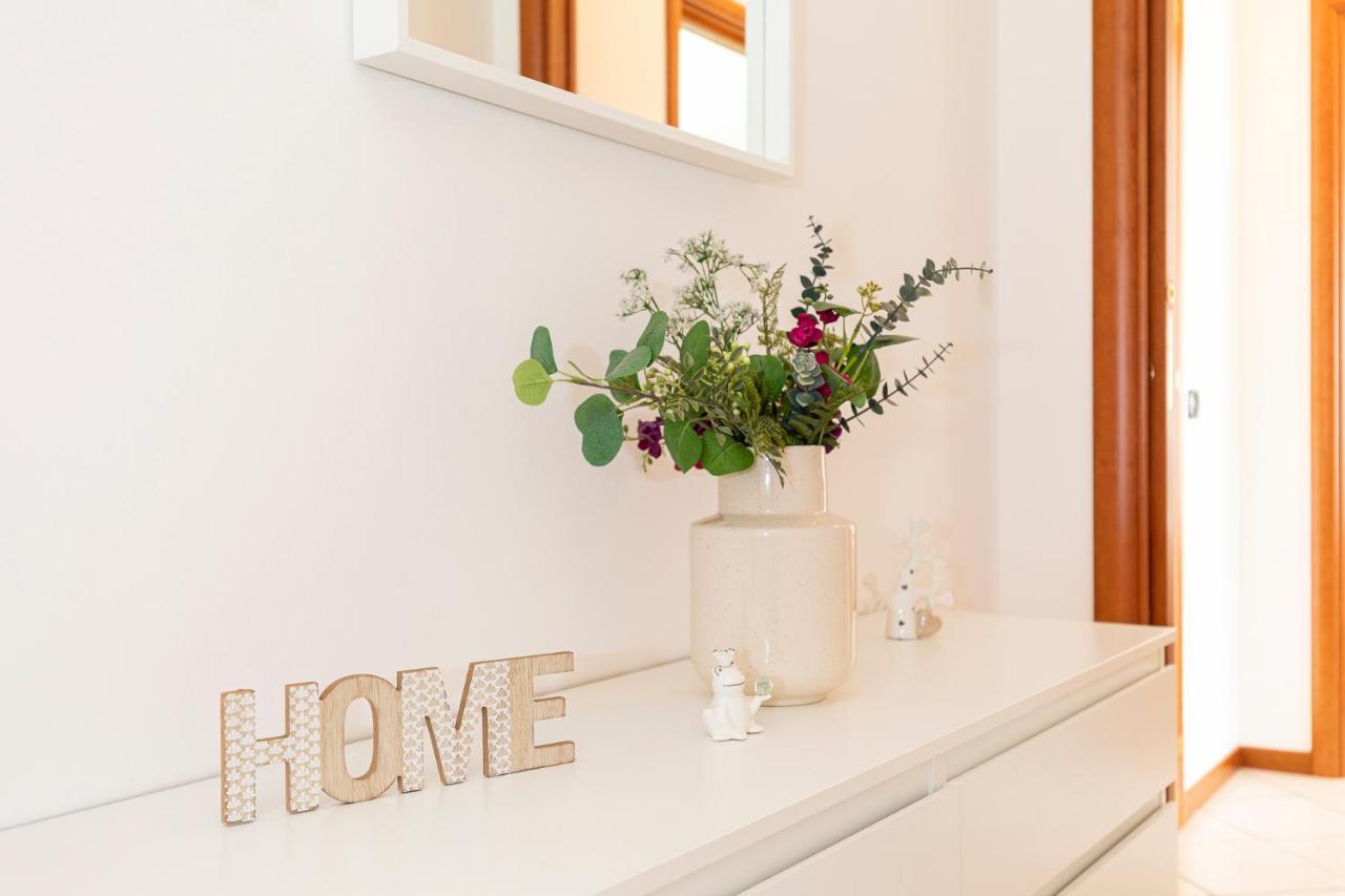Casty Sweet Home - Parcheggio Privato Gratuito Milano Eksteriør billede